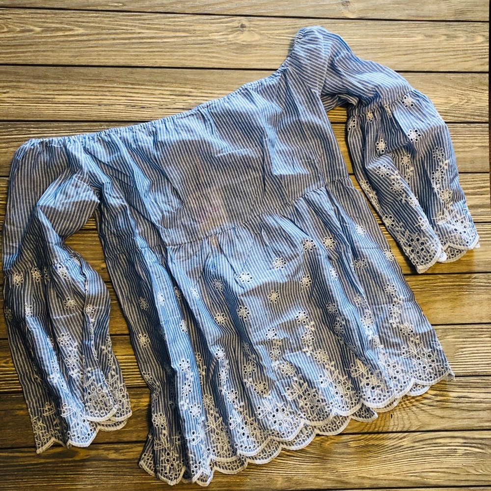 Off the shoulder top - new